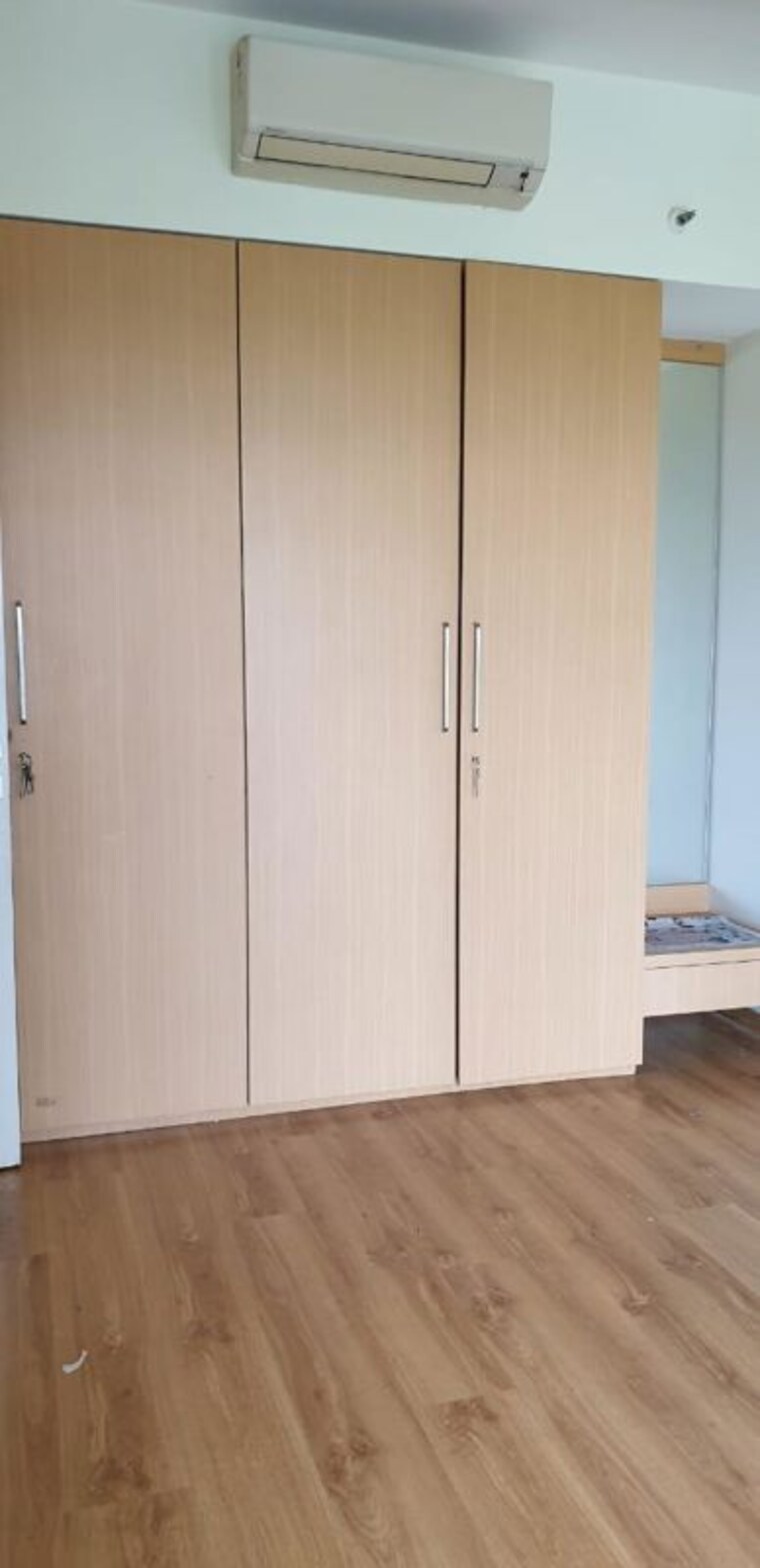 Room, lodha-fiorenza 2 Bedroom 1200 Sq.Ft. Apartment In Goregaon East Mumbai 10233512