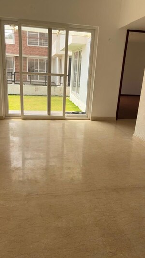 Room in 3.5 BHK Villa at Sterling Villa Grande Phase 2, Whitefield – for Sale