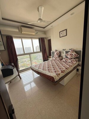 Bedroom in 3 BHK Apartment at Sheth Vasant Lawns, Laxmi Nagar – for Rent