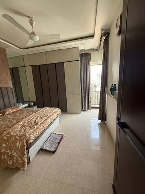 Kitchen in 3 BHK Apartment at Sheth Vasant Lawns, Laxmi Nagar – for Rent