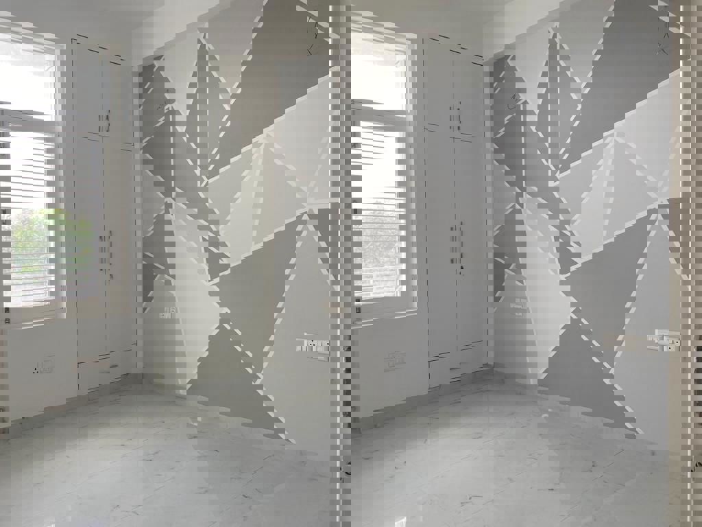 4 BHK 2000 Sq.Ft. Builder Floor in Huda Staff Colony