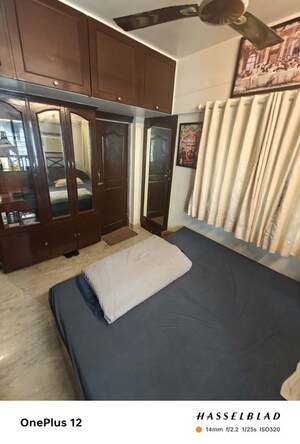 Bedroom in 2 BHK Apartment at Vinit Tower, Andheri West – for Rent