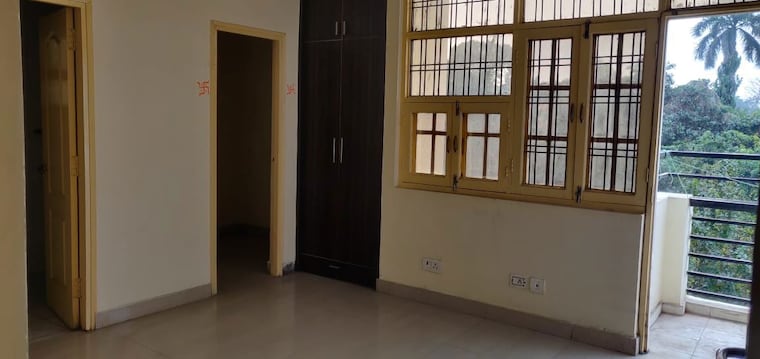 Room, charbagh 3 Bedroom 1550 Sq.Ft. Apartment In Charbagh Lucknow 10233526