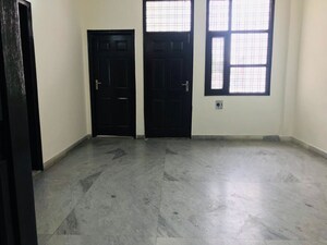 Room in 2 BHK Builder Floor at Adhunik Society, Sector 52 – for Rent