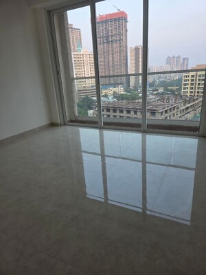 Room in 3 BHK Apartment at Indiabulls One Indiabulls, Pokhran Road No Two – for Rent