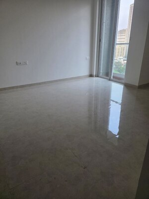 Room in 3 BHK Apartment at Indiabulls One Indiabulls, Pokhran Road No Two – for Rent