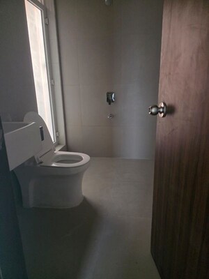 Master Bedroom in 3 BHK Apartment at Indiabulls One Indiabulls, Pokhran Road No Two – for Rent