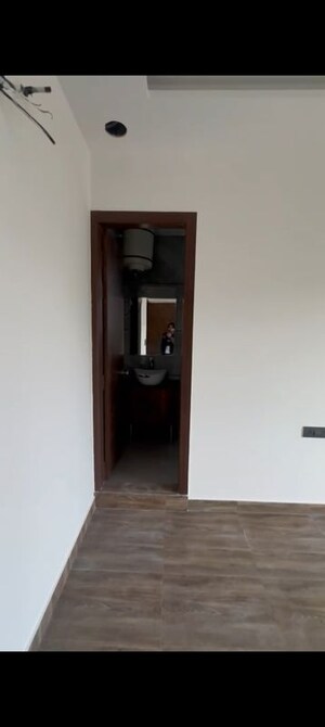 Room in 3 BHK Apartment at Palam Vihar Residents Association, Palam Vihar – for Rent