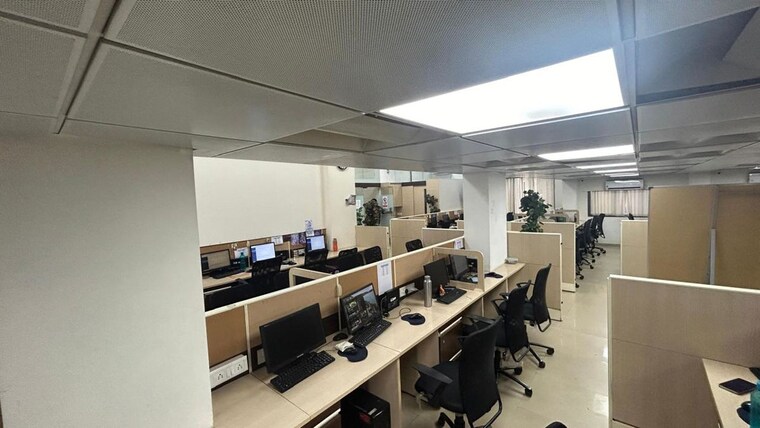 Team Area, vikhroli west Commercial Office Space 2500 Sq.Ft. In Vikhroli West Mumbai 10233598