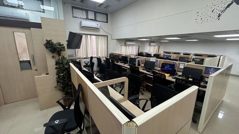 Team Area, vikhroli west Commercial Office Space 2500 Sq.Ft. In Vikhroli West Mumbai 10233598