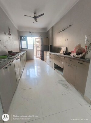 Kitchen in 2 BHK Builder Floor at Sector 38 – for Rent