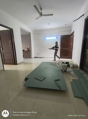 Master Bedroom in 2 BHK Builder Floor at Sector 38 – for Rent