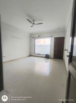2 BHK + Pooja Room Builder Floor For Rent in Sector 38