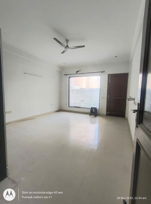 2 BHK + Pooja Room Builder Floor For Rent in Sector 38