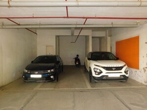 Parking in 3 BHK Apartment at Kalpataru Sparkle, Bandra East – for Rent
