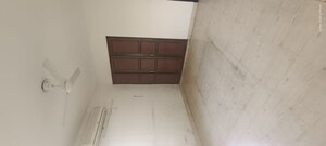 Furnished Amenities in 3 BHK Apartment at Eros Mayfair Towers, Charmwood Village – for Rent