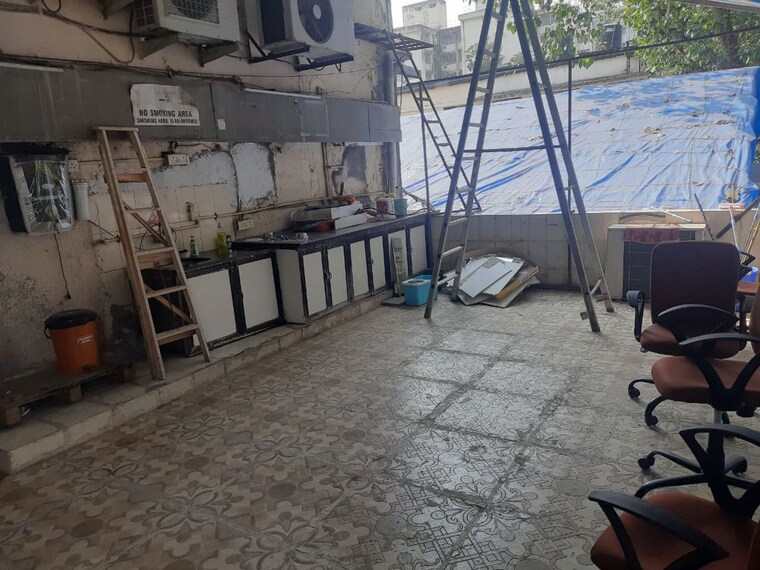  Parking, vikhroli west Commercial Office Space 4200 Sq.Ft. In Vikhroli West Mumbai 10233674