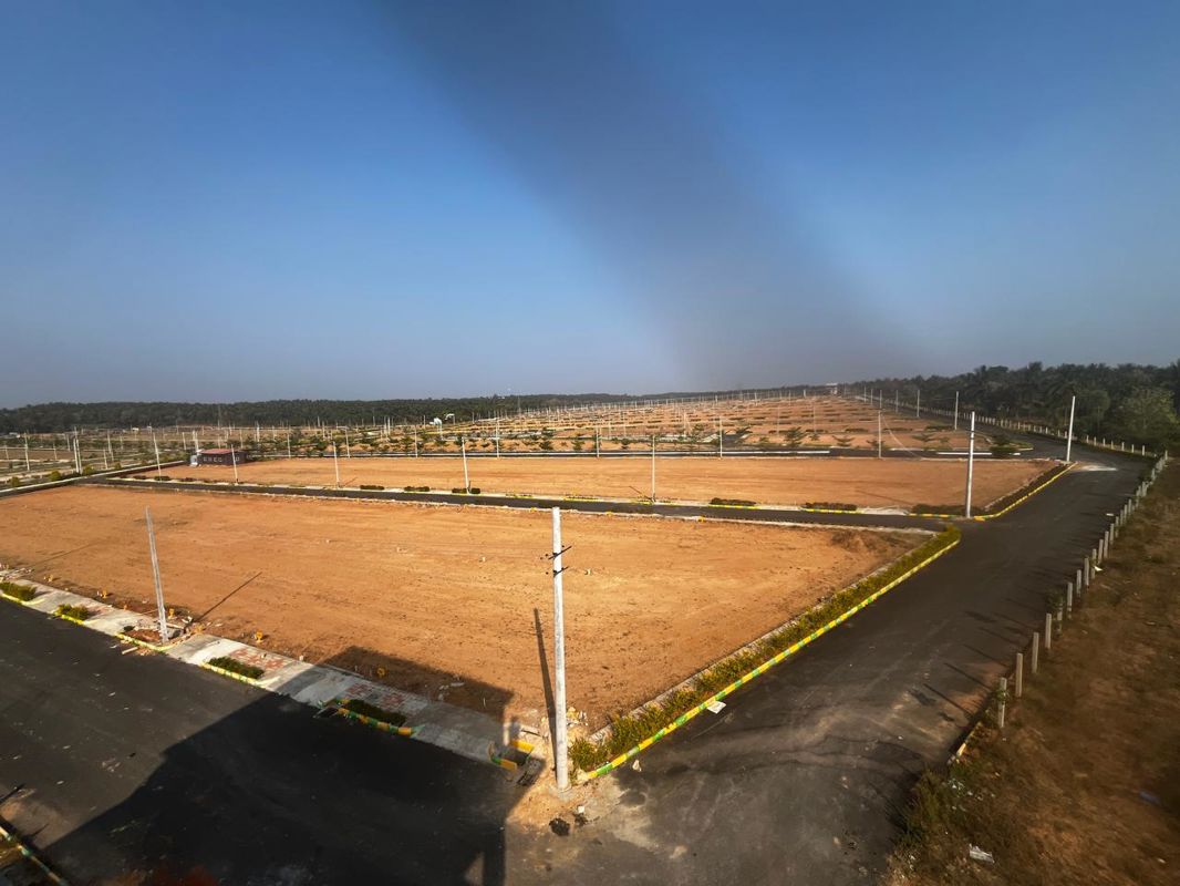 Plot For Sale in Vijay Nagar