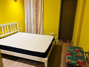 Bedroom in 3 BHK Apartment at Emaar Palm Premier, Sector 77 – for Rent