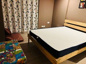 Bedroom in 3 BHK Apartment at Emaar Palm Premier, Sector 77 – for Rent