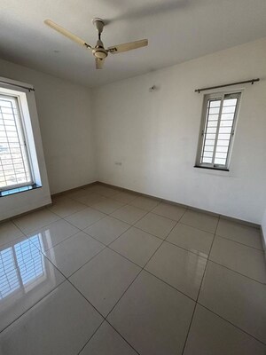 Room in 2 BHK Apartment at Vilas Javdekar Yashone Hinjawadi Phase 1, Hinjewadi – for Rent