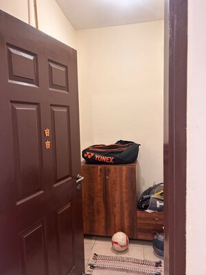 Furnished Amenities in 3 BHK Apartment at Emaar Emerald Floors Premier, Sector 65 – for Rent