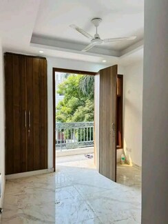 1 BHK + Servant Room Builder Floor For Rent in Chattarpur