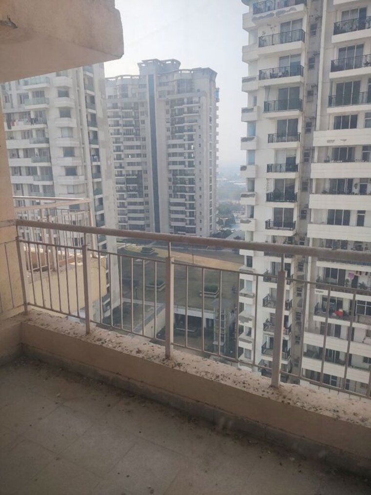 Exterior View, omaxe-hills 3 Bedroom 1600 Sq.Ft. Apartment In Sector 43 Faridabad 10233749
