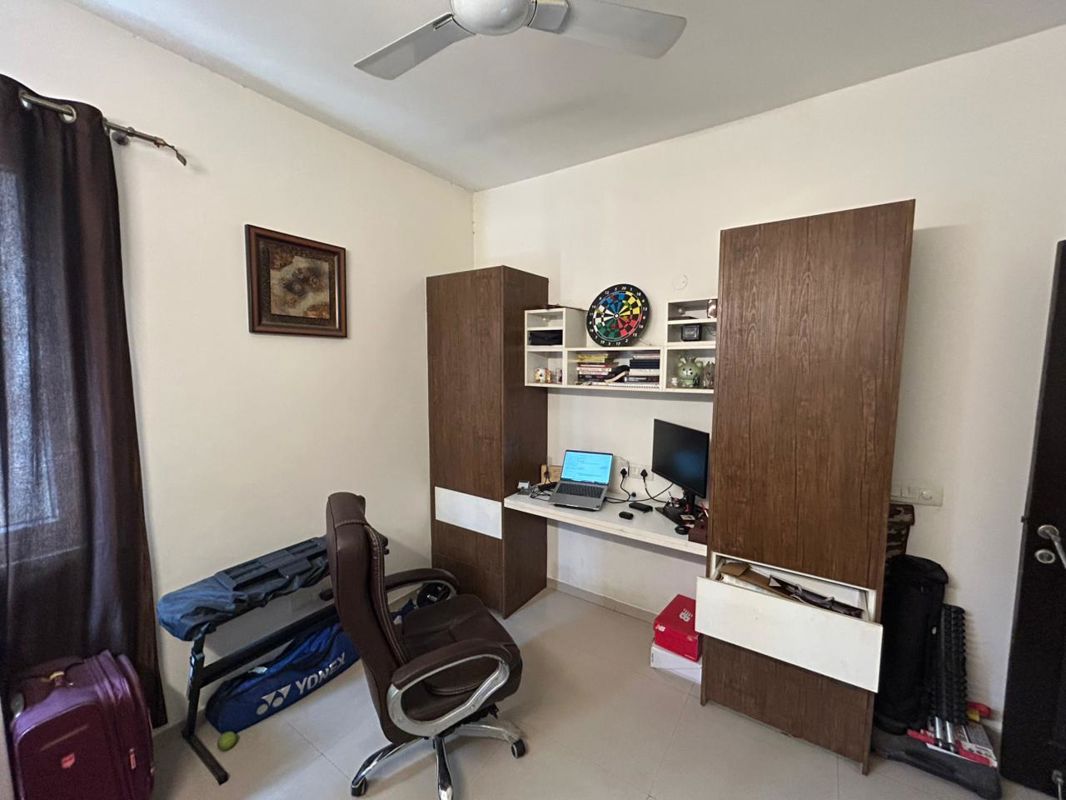 2 BHK Apartment For Rent in AIPL Zen Residences