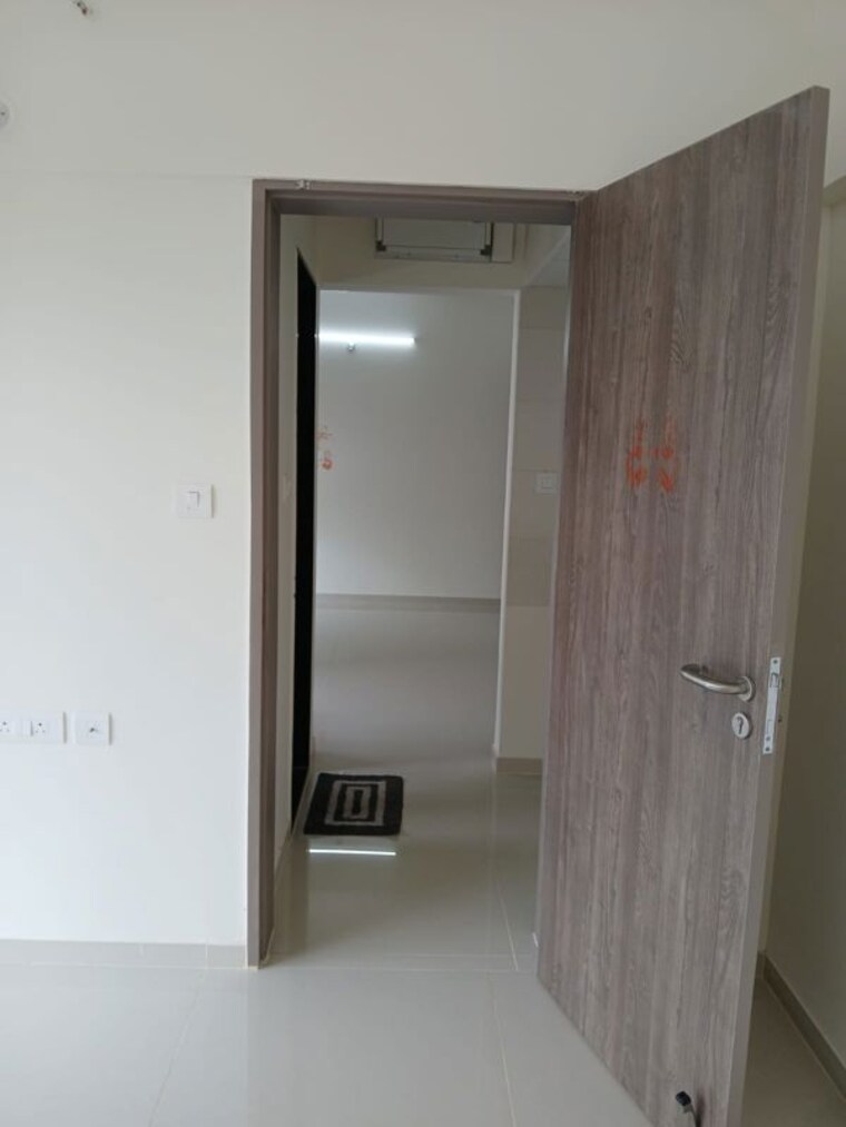 Room, paranjape-trident-twin-towers 1 Bedroom 550 Sq.Ft. Apartment In Wakad Pune 10233789