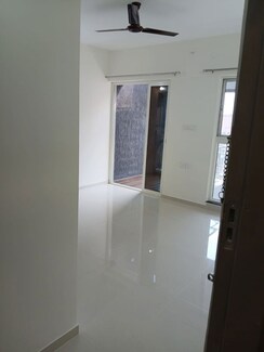 1 BHK + Basement Apartment For Rent in Paranjape Trident Twin Towers