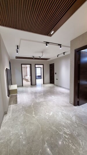 6+ BHK Builder Floor For Rent in Kanhai