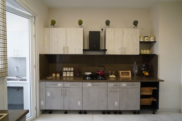 Kitchen, malwa-escon-primera 3 Bedroom 1550 Sq.Ft. Apartment In International Airport Road Zirakpur 10233839