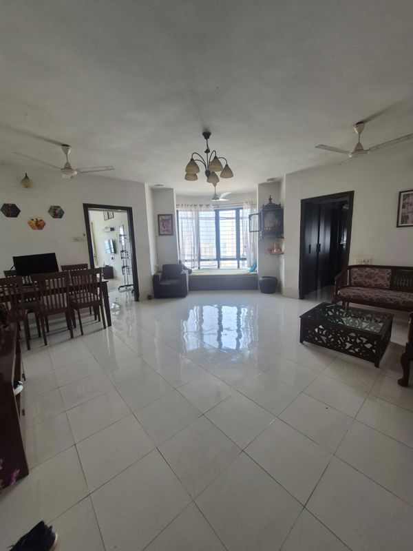 2 BHK Apartment For Rent in Malhar Tower
