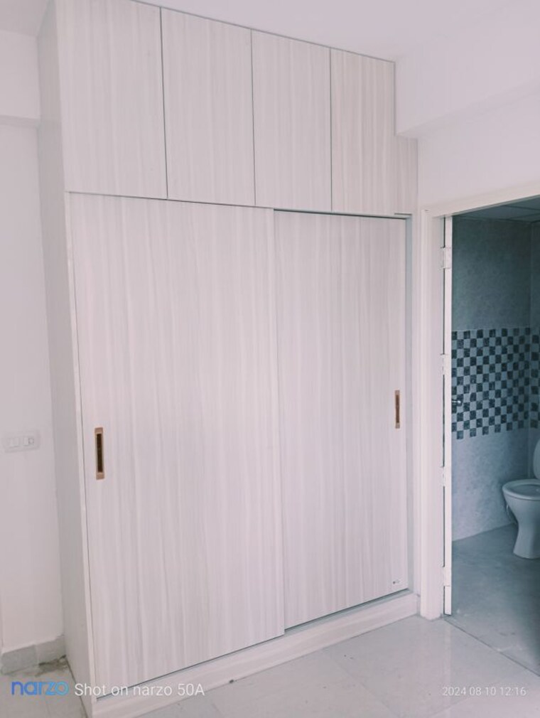 Bathroom, signature-global-synera 3 Bedroom 845 Sq.Ft. Apartment In Sector 81 Gurgaon 10233865