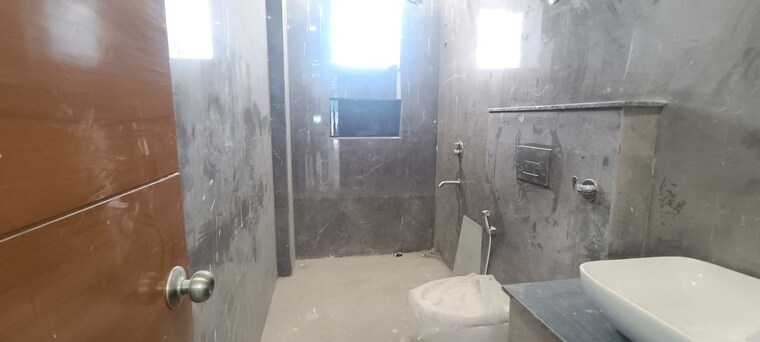 Attached Bathroom, sector 42 3 Bedroom 165 Sq.Yd. Builder Floor In Sector 42 Faridabad 10233830