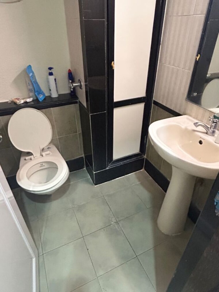 Bathroom, rag-megh-malhar 2 Bedroom 1000 Sq.Ft. Apartment In Goregaon East Mumbai 10233860