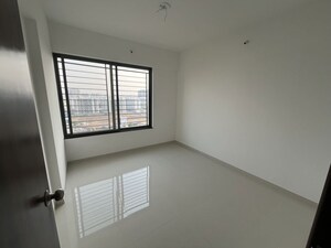 Room in 2 BHK Apartment at Manav La Centra, Tathawade – for Rent