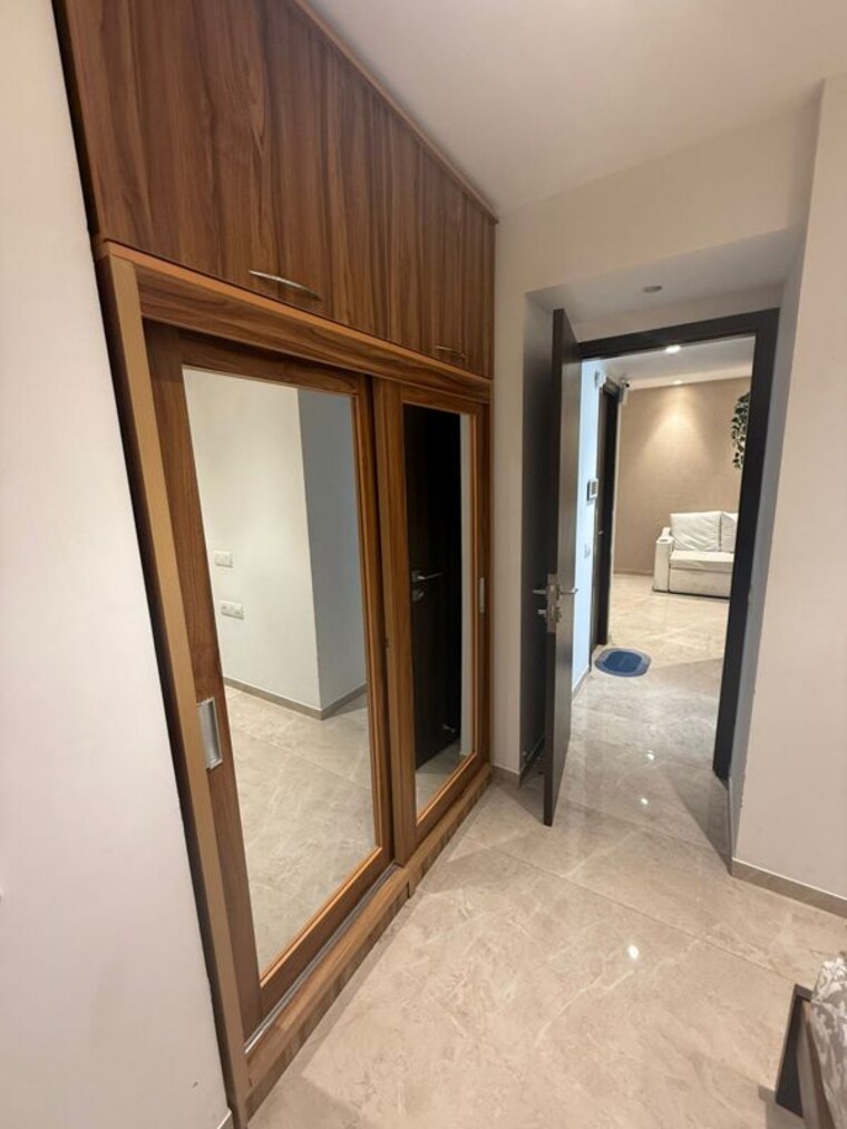 Room, hiranandani-regent-hill 1 Bedroom 378 Sq.Ft. Apartment In Powai Mumbai 10233873