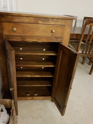 Furnished Amenities in 3 BHK Apartment at Mapsko Royale Ville, Sector 82 – for Rent