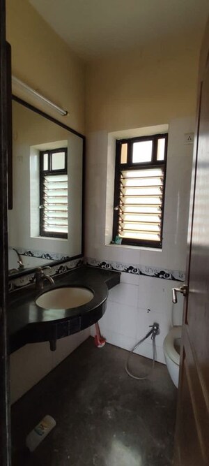 Bathroom in 3 BHK Apartment at K Raheja Heights, Malad East – for Rent