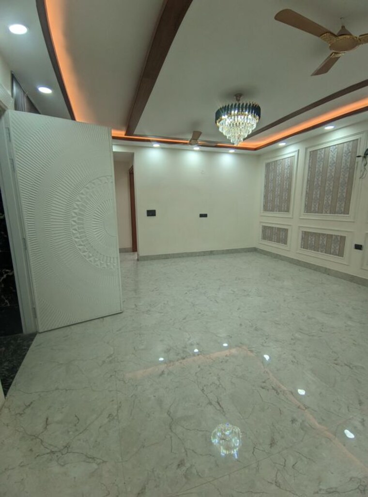 Room, sector 43 3 Bedroom 200 Sq.Yd. Builder Floor In Sector 43 Faridabad 10233894