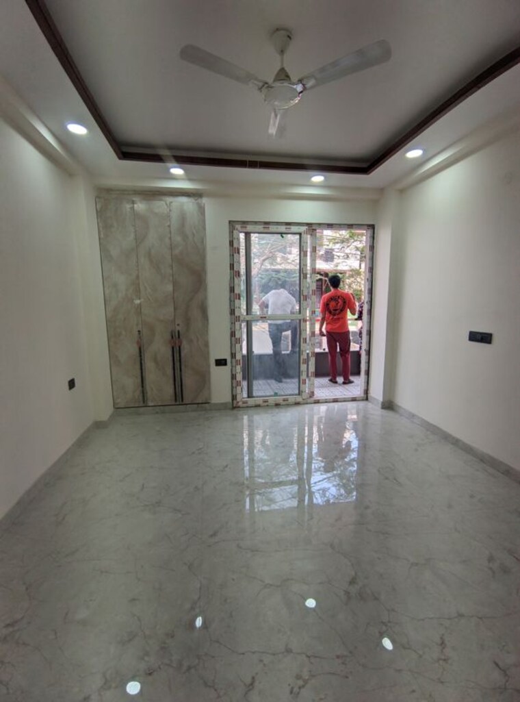 Room, sector 43 3 Bedroom 200 Sq.Yd. Builder Floor In Sector 43 Faridabad 10233894