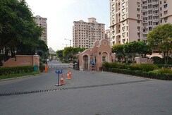 2 BHK + Extra Room Apartment For Sale in DLF The Princeton Estate