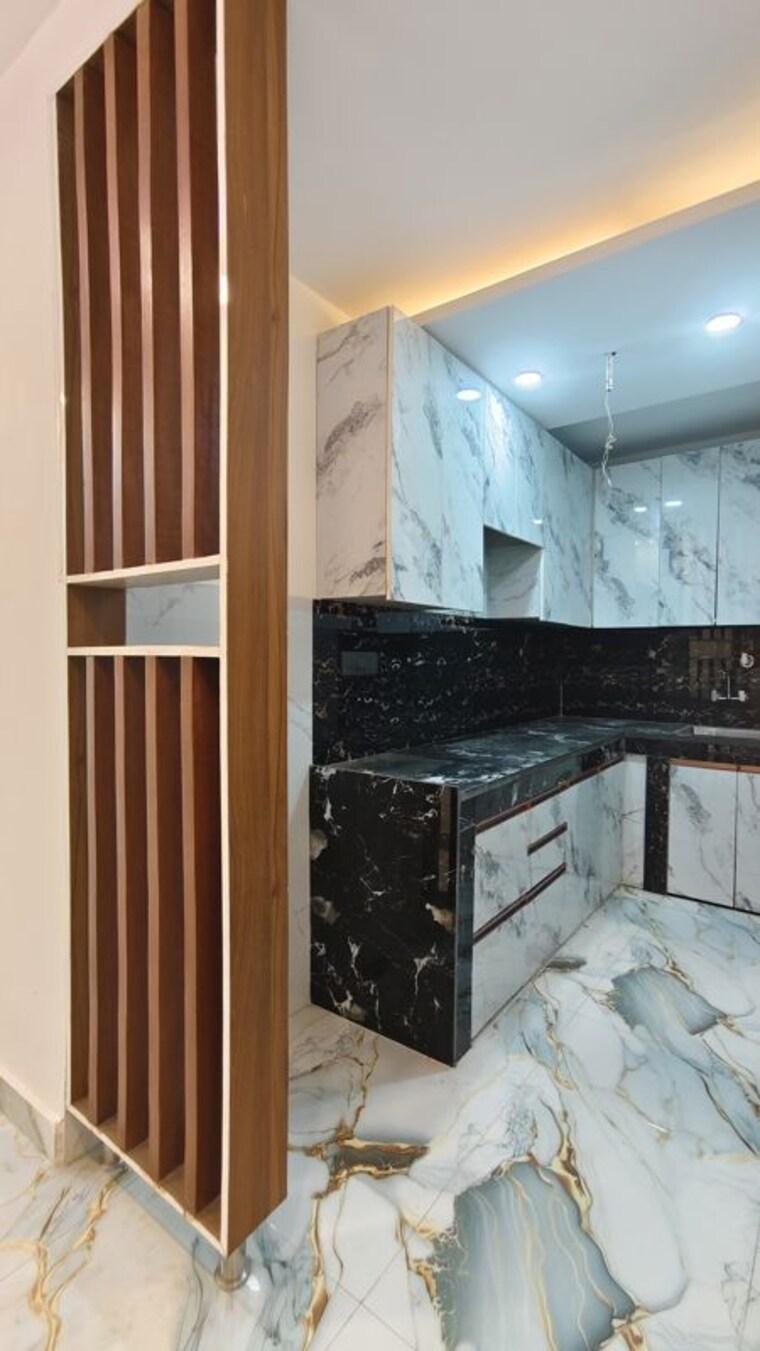 Kitchen, govindpuri 3 Bedroom 900 Sq.Ft. Builder Floor In Govindpuri Delhi 10233944