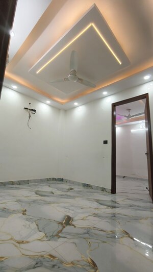 Room in 3 BHK Builder Floor at Govindpuri – for Sale