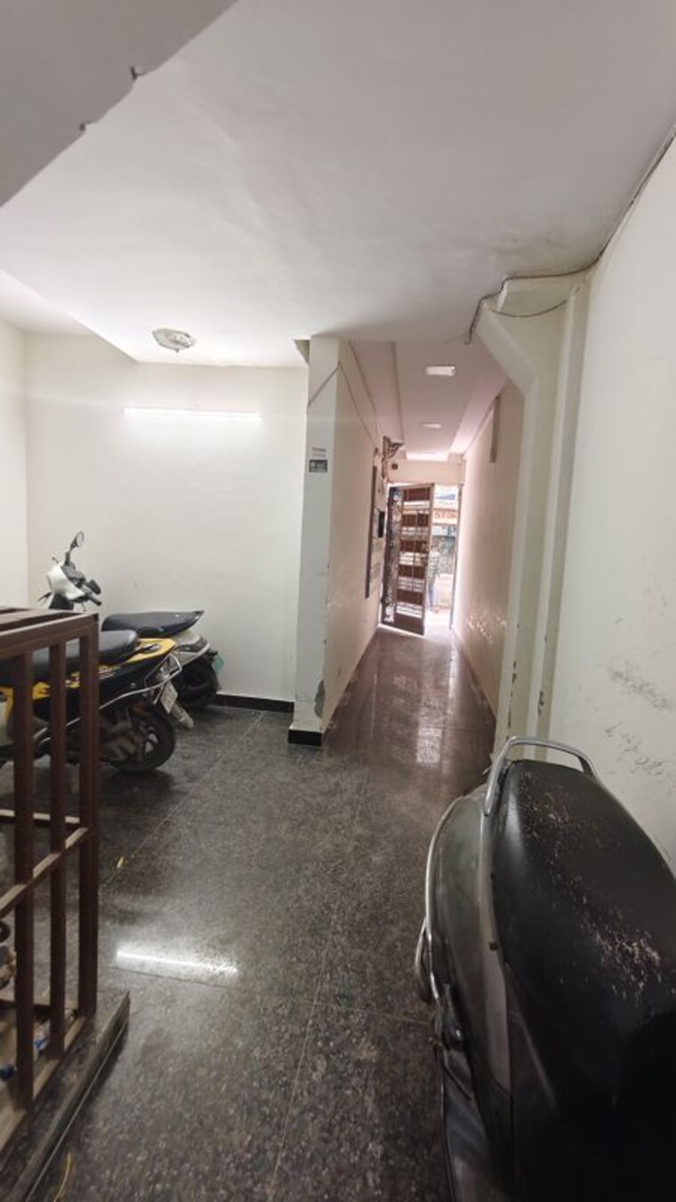 Gym, govindpuri 3 Bedroom 900 Sq.Ft. Builder Floor In Govindpuri Delhi 10233944