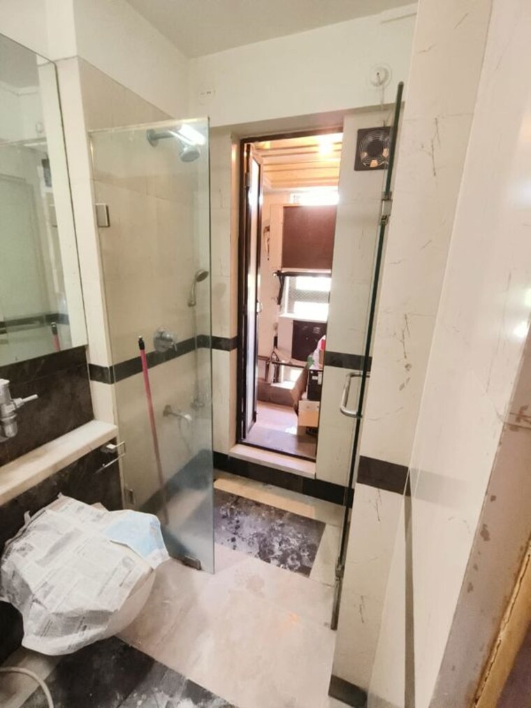 Bathroom, shagun-chs 3 Bedroom 1400 Sq.Ft. Apartment In Malad East Mumbai 10233931