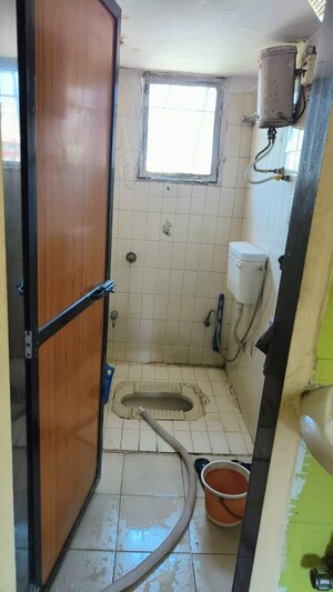 Bathroom in 2 BHK Apartment at Vakola – for Rent