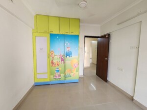 Room in 2 BHK Apartment at Godrej Central, Chembur – for Rent